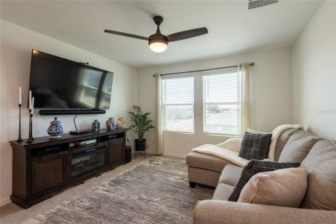 Casa en venta en Winter Haven, Florida, 4 dormitorios, 219.62 m2 № 1628301 - foto 19