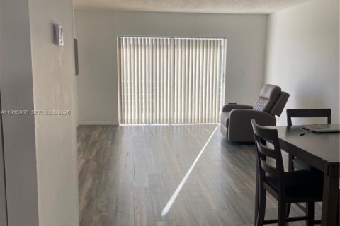 Condominio en venta en Sunrise, Florida, 2 dormitorios, 87.89 m2 № 2054954 - foto 25