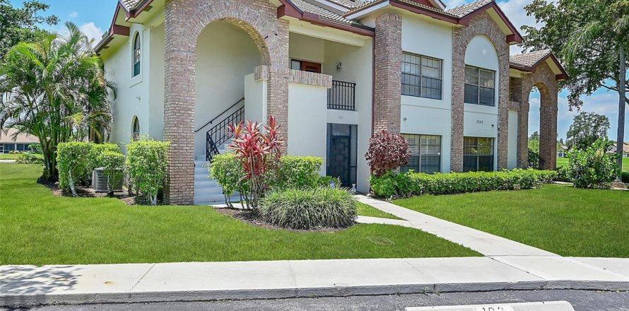 Condo in Boynton Beach, Florida, 2 bedrooms № 2245480