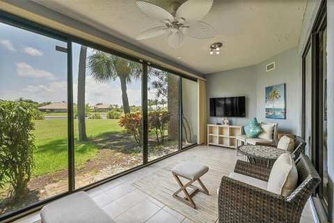 Condo in Boynton Beach, Florida, 2 bedrooms № 2245480 - photo 12