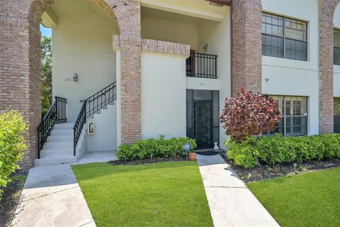 Condo in Boynton Beach, Florida, 2 bedrooms № 2245480 - photo 3