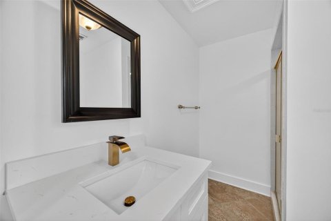 House in Tampa, Florida 5 bedrooms, 357.95 sq.m. № 1870952 - photo 26