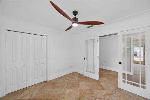House in Tampa, Florida 5 bedrooms, 357.95 sq.m. № 1870952 - photo 29