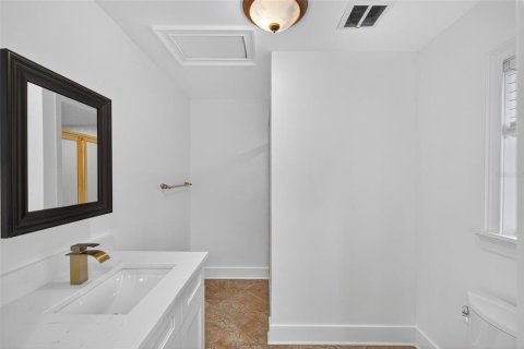 House in Tampa, Florida 5 bedrooms, 357.95 sq.m. № 1870952 - photo 25