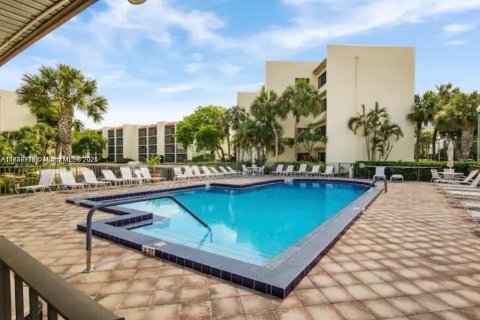 Condo in Jupiter, Florida, 1 bedroom  № 1806453 - photo 3