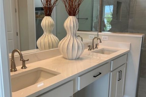 Casa en venta en Gainesville, Florida, 4 dormitorios, 210.7 m2 № 1303444 - foto 4