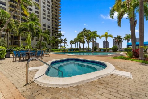 Купить кондоминиум в Авентура, Флорида 1 спальня, 69.58м2, № 1981852 - фото 27