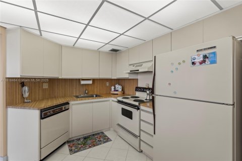 Купить кондоминиум в Авентура, Флорида 1 спальня, 69.58м2, № 1981852 - фото 14