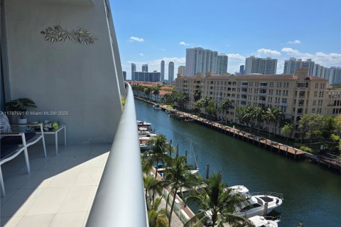 Condo in Aventura, Florida, 3 bedrooms  № 1704303 - photo 17