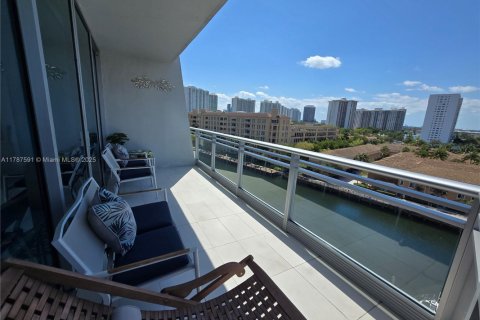Condo in Aventura, Florida, 3 bedrooms  № 1704303 - photo 15