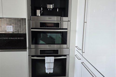 Condo in Aventura, Florida, 3 bedrooms  № 1704303 - photo 29