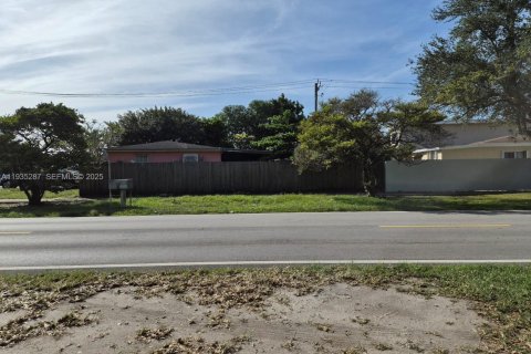 Casa en venta en Miami, Florida, 3 dormitorios, 120.22 m2 № 1993446 - foto 8