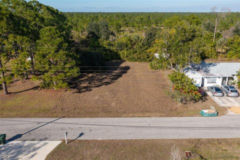Terreno en venta en North Port, Florida № 2147442 - foto 5