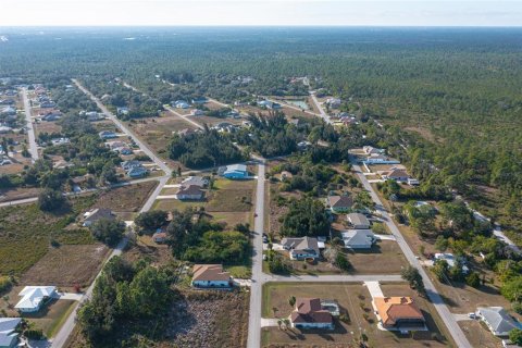 Terreno en venta en North Port, Florida № 2147442 - foto 19