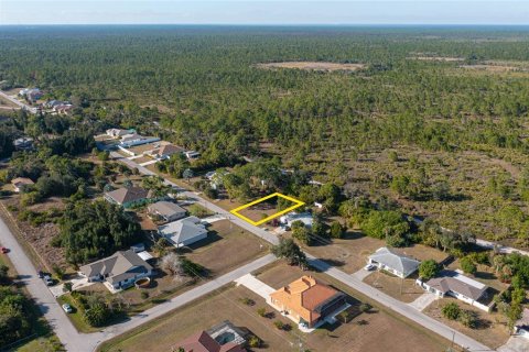 Terreno en North Port, Florida № 2147442