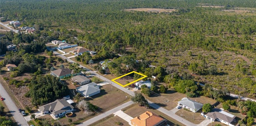 Terreno en North Port, Florida № 2147442