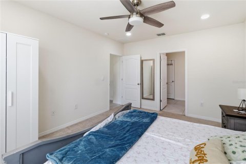 House in Sanford, Florida 4 bedrooms, 169.83 sq.m. № 2225746 - photo 26