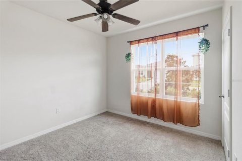 House in Sanford, Florida 4 bedrooms, 169.83 sq.m. № 2225746 - photo 8