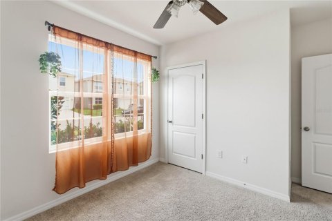 House in Sanford, Florida 4 bedrooms, 169.83 sq.m. № 2225746 - photo 9