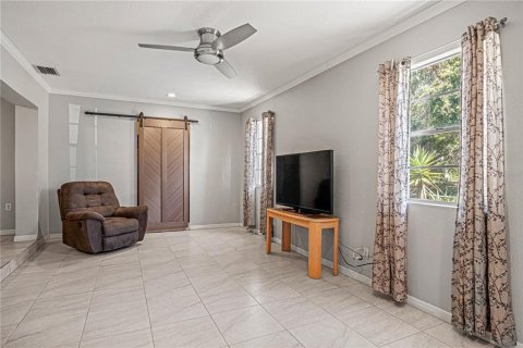 House in Rockledge, Florida 3 bedrooms, 116.13 sq.m. № 2121197 - photo 2