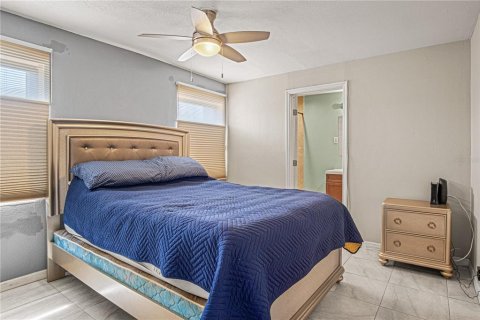 House in Rockledge, Florida 3 bedrooms, 116.13 sq.m. № 2121197 - photo 4