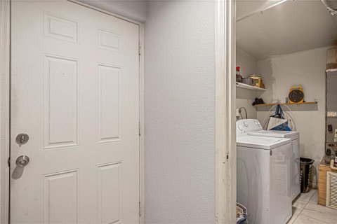 House in Rockledge, Florida 3 bedrooms, 116.13 sq.m. № 2121197 - photo 17