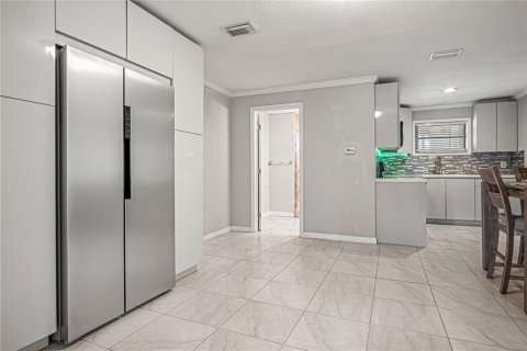 House in Rockledge, Florida 3 bedrooms, 116.13 sq.m. № 2121197 - photo 7