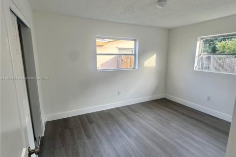 Casa en venta en Sunrise, Florida, 3 dormitorios № 1969456 - foto 6