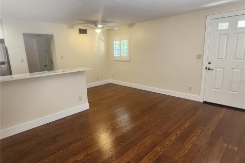 Copropriété à louer à Sarasota, Floride: 1 chambre, 55.74 m2 № 1853267 - photo 5