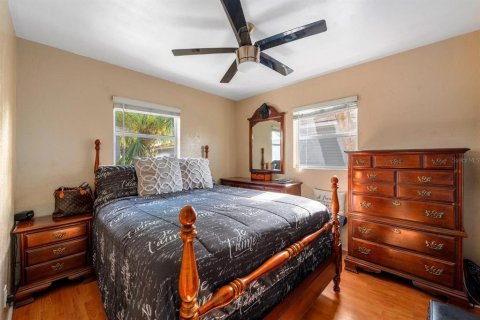 House in Saint Petersburg, Florida 2 bedrooms, 91.97 sq.m. № 1821074 - photo 14