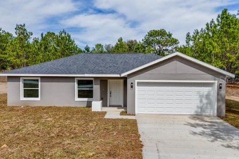 House in Dunnellon, Florida 3 bedrooms, 129.51 sq.m. № 1515602 - photo 1