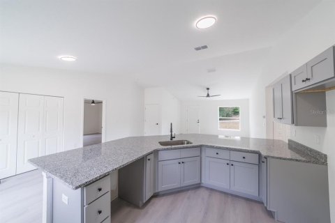 House in Dunnellon, Florida 3 bedrooms, 129.51 sq.m. № 1515602 - photo 10