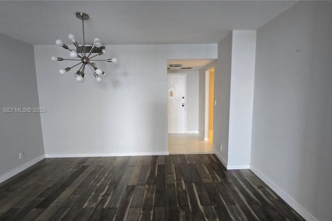 Copropriété à vendre à Hallandale Beach, Floride: 2 chambres, 118.91 m2 № 2072478 - photo 3