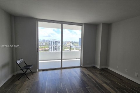 Copropriété à vendre à Hallandale Beach, Floride: 2 chambres, 118.91 m2 № 2072478 - photo 5