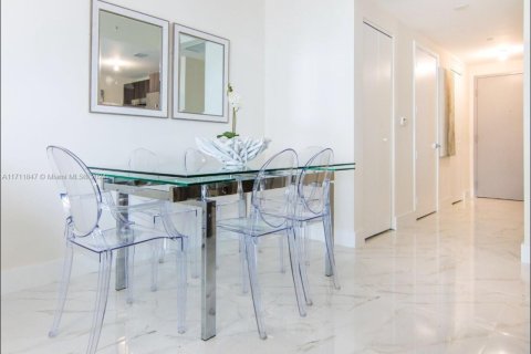 Купить кондоминиум в Майами, Флорида 1 спальня, 69.03м2, № 2053550 - фото 2