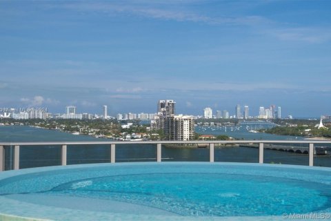 Купить кондоминиум в Майами, Флорида 1 спальня, 69.03м2, № 2053550 - фото 25