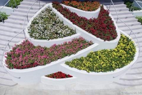 Купить кондоминиум в Майами, Флорида 1 спальня, 69.03м2, № 2053550 - фото 12