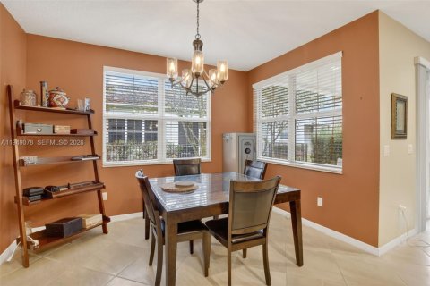 House in Davie, Florida 3 bedrooms, 209.22 sq.m. № 2004871 - photo 17