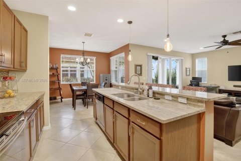 House in Davie, Florida 3 bedrooms, 209.22 sq.m. № 2004871 - photo 12