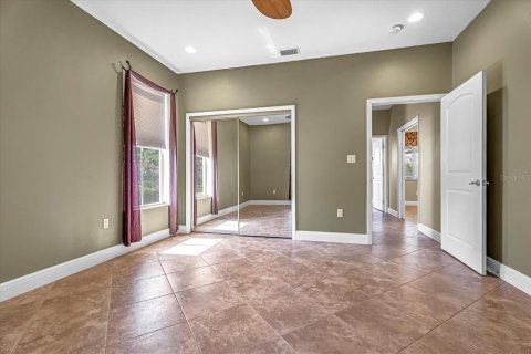 House in Deltona, Florida 4 bedrooms, 218.69 sq.m. № 1866062 - photo 10