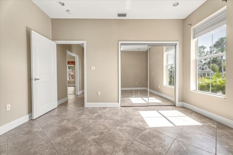 House in Deltona, Florida 4 bedrooms, 218.69 sq.m. № 1866062 - photo 12