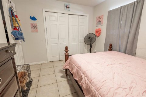 Propiedad comercial en venta en Kissimmee, Florida, 4 dormitorios, 181.9 m2 № 1654703 - foto 16