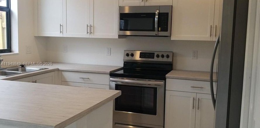 Таунхаус в Майами, Флорида 3 спальни № 2005281