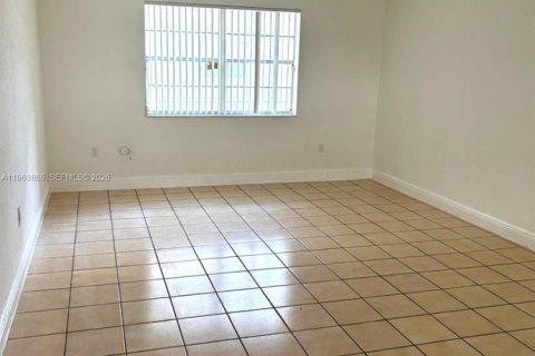 Condominio en Palmetto Bay, Florida, 2 dormitorios  № 2027159