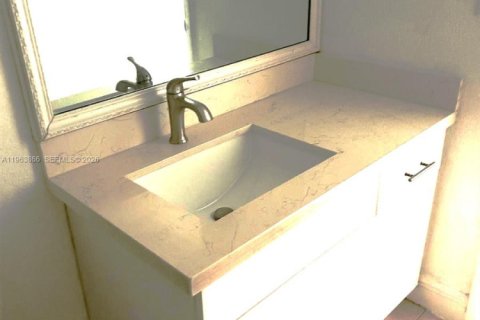 Condominio en alquiler en Palmetto Bay, Florida, 2 dormitorios, 74.41 m2 № 2027159 - foto 5