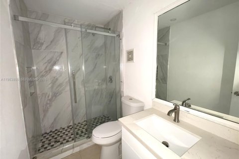 Condominio en alquiler en Palmetto Bay, Florida, 2 dormitorios, 74.41 m2 № 2027159 - foto 19