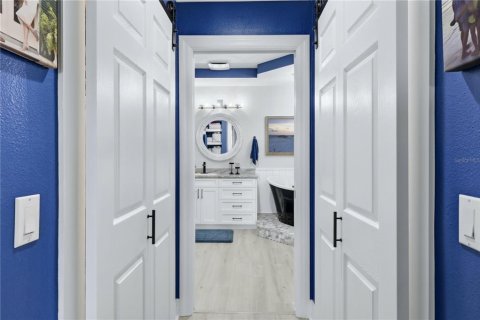 Copropriété à vendre à Sarasota, Floride: 2 chambres, 158.49 m2 № 2388342 - photo 28