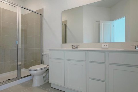 Townhouse in Dundee, Florida 3 bedrooms, 161.28 sq.m. № 2291530 - photo 16