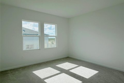 Townhouse in Dundee, Florida 3 bedrooms, 161.28 sq.m. № 2291530 - photo 15