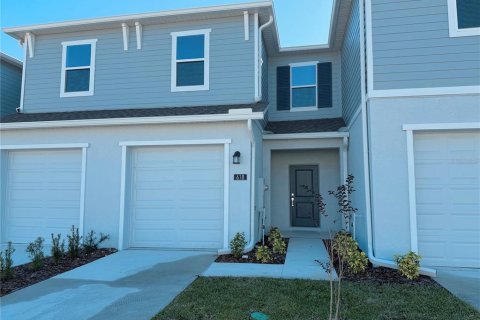Townhouse in Dundee, Florida 3 bedrooms, 161.28 sq.m. № 2291530 - photo 2